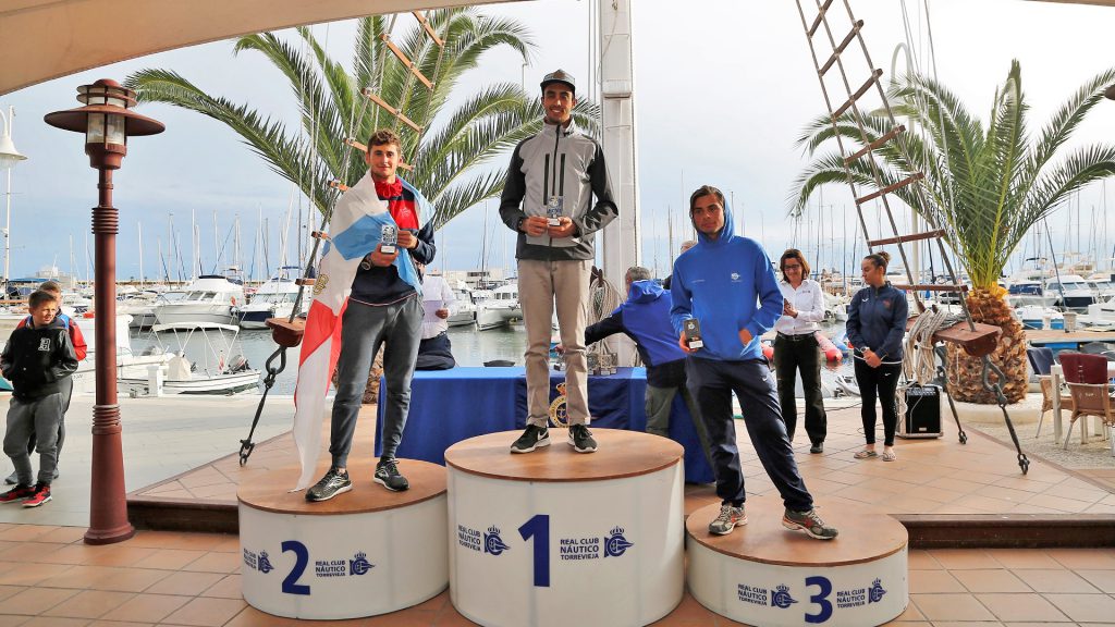 Láser Radial - Club Náutico Campello