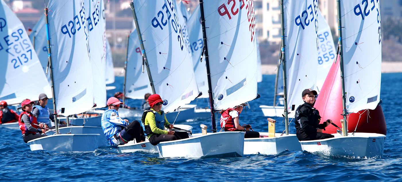 Vela Infantil - Club Náutico Campello